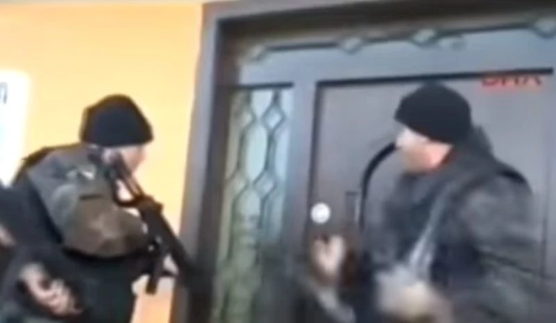 Αυτοί είστε! Τούρκοι κομάντο για… φάπες – Δεν μπορούσαν να ανοίξουν την πόρτα  – Βίντεο